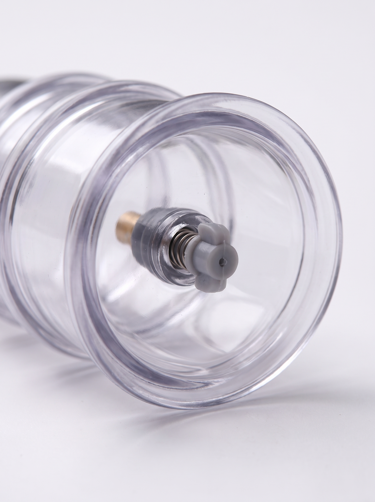 Cupping cup valve and rim close up